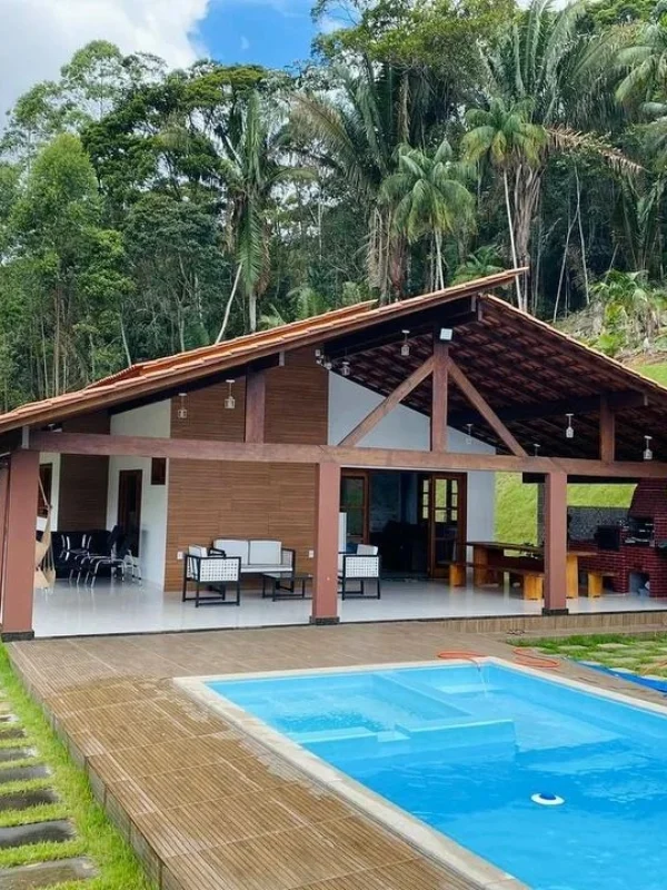 Country house with swimming pool
